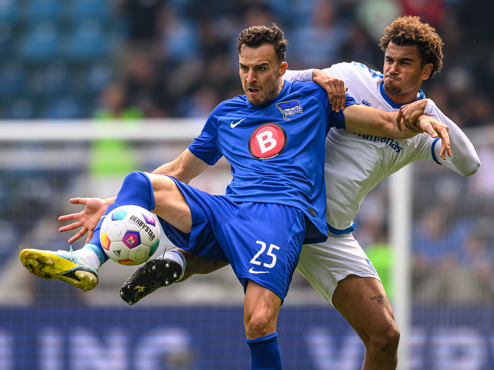 Jamie Lawrence (re.) gegen Hertha BSC 17 Balleroberungen verbuchen. Foto: FCM / Norman Seidler