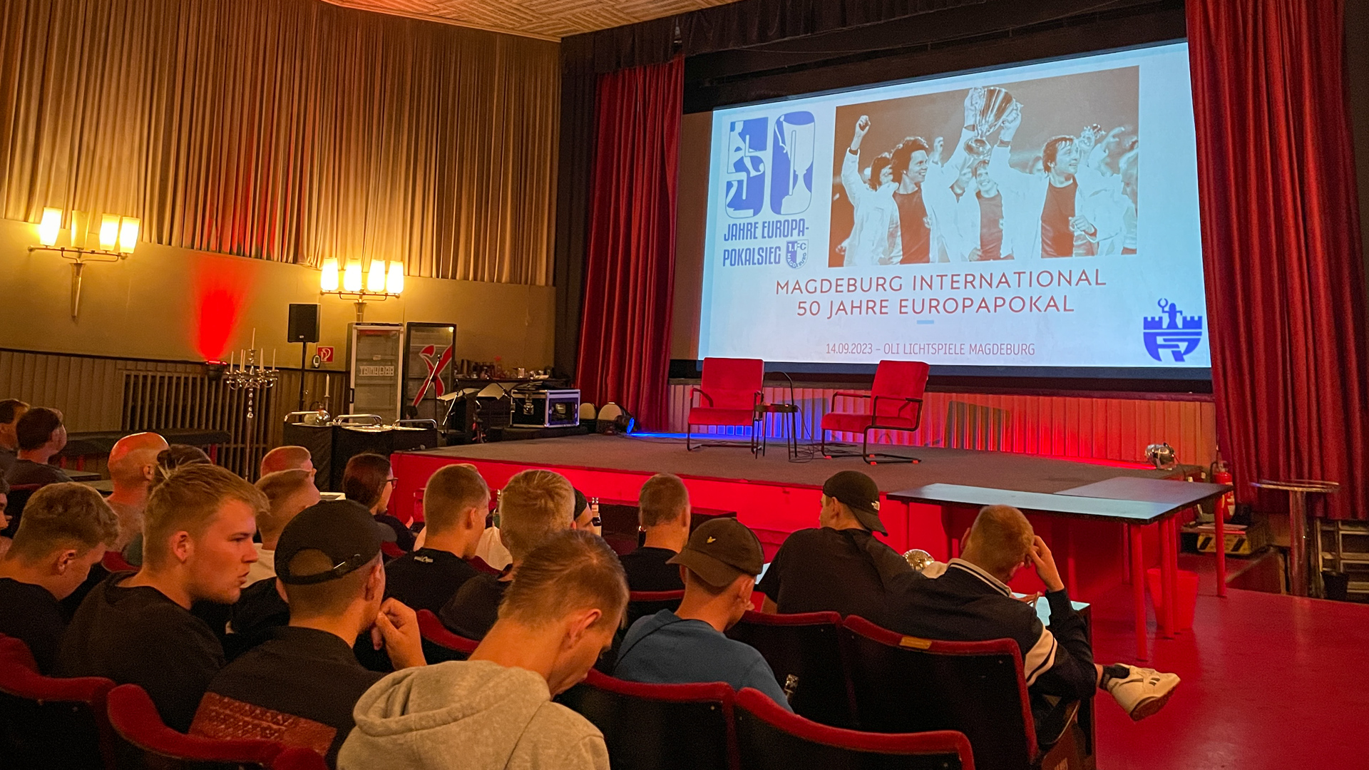 Vor zahlreichen Zuschauern wurde der Film zu "Maradona" gezeigt. Foto: FCM / Tobias Barthel