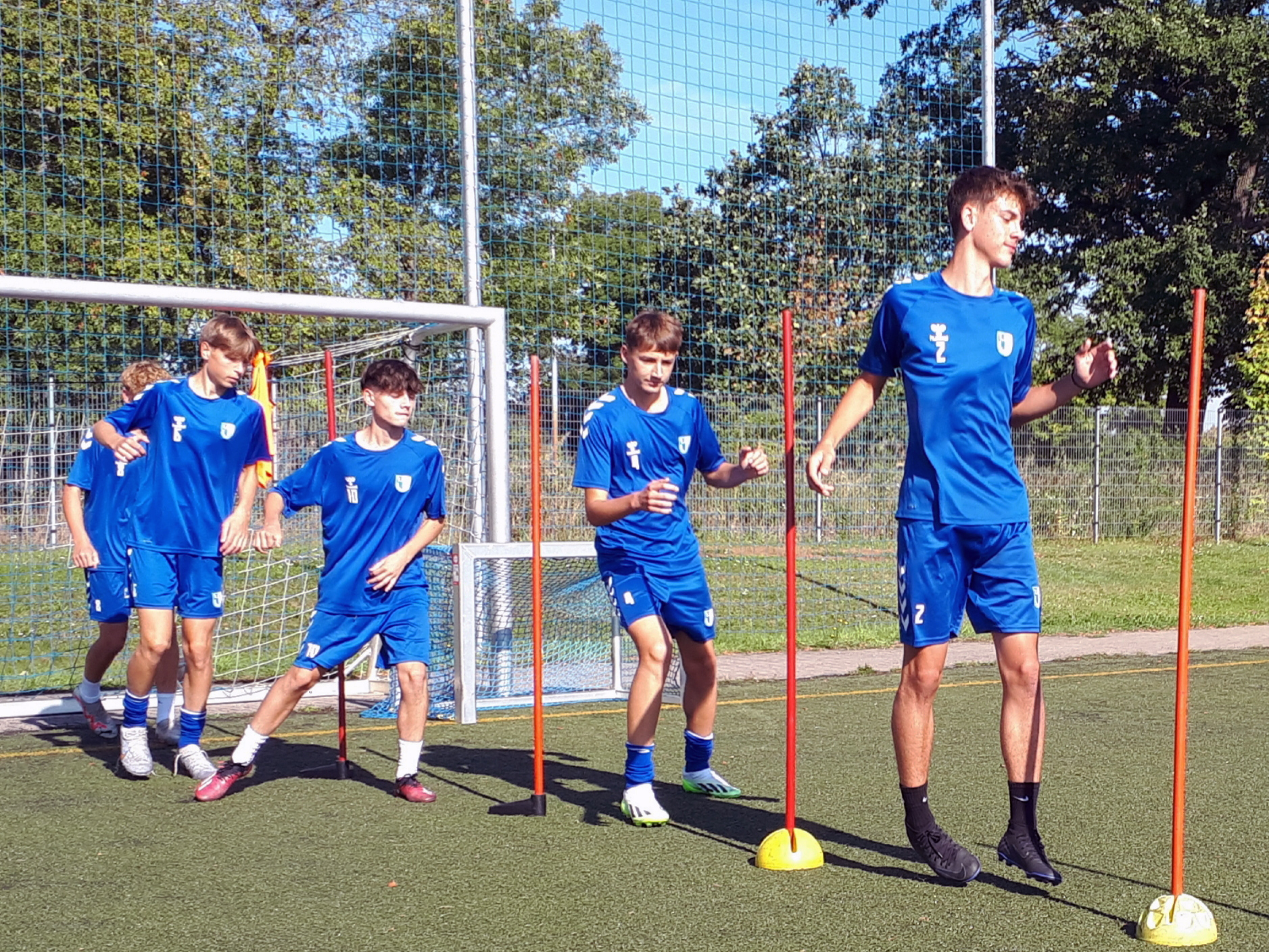 Zwischen den „Schul-Einheiten“ folgt das Club-Training. Foto: FCM / Almuth Steinhoff