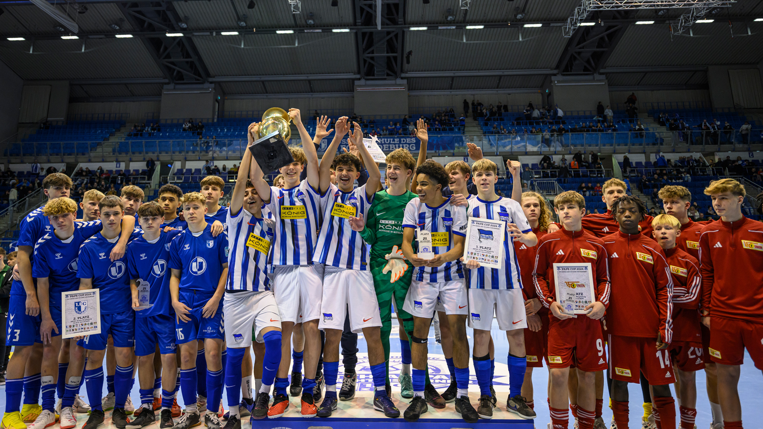 Gewinnerteams des 21. Pape-Cups