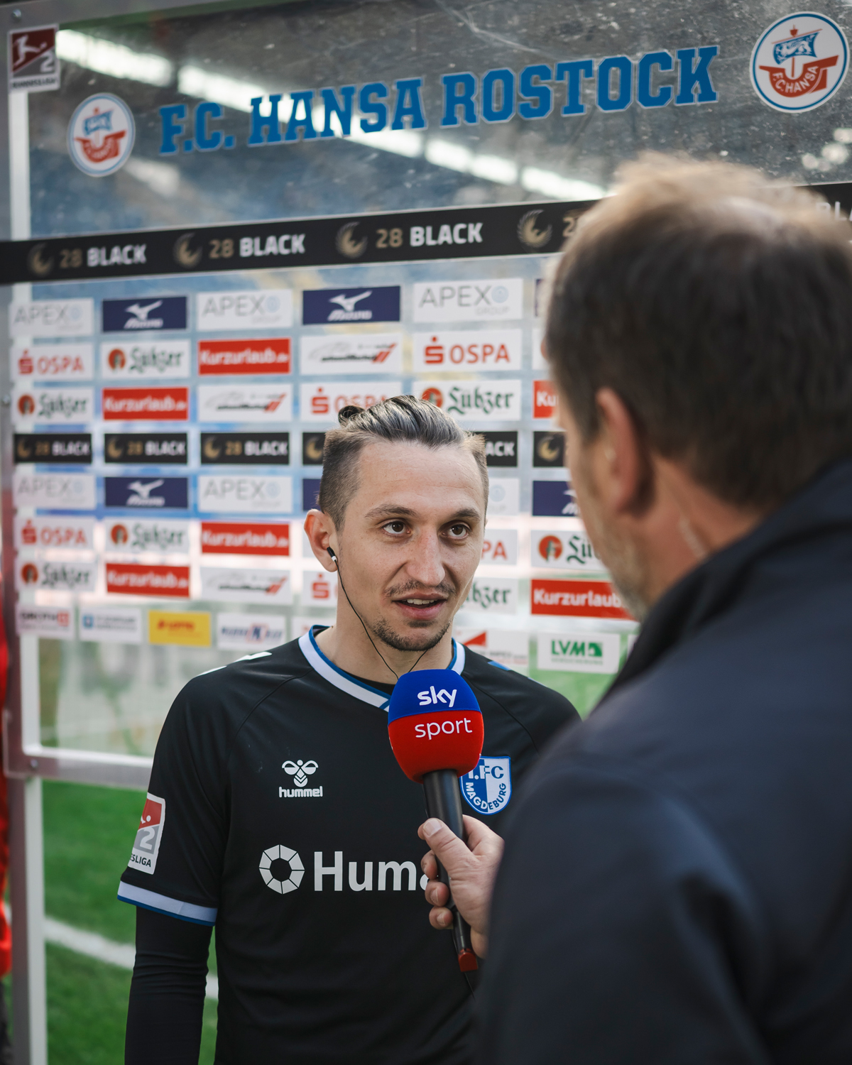 Baris Atik war nach dem Sieg in Rostock zufrieden.