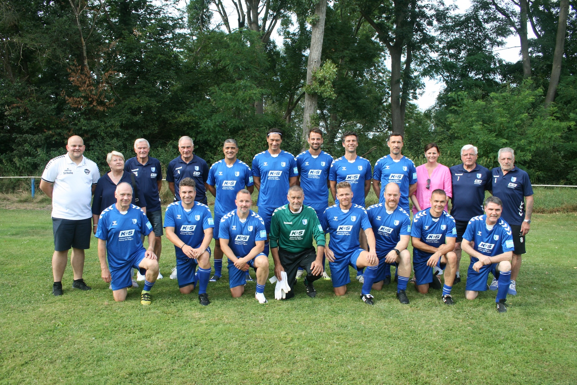 Gruppenfoto Traditionsmannschaft