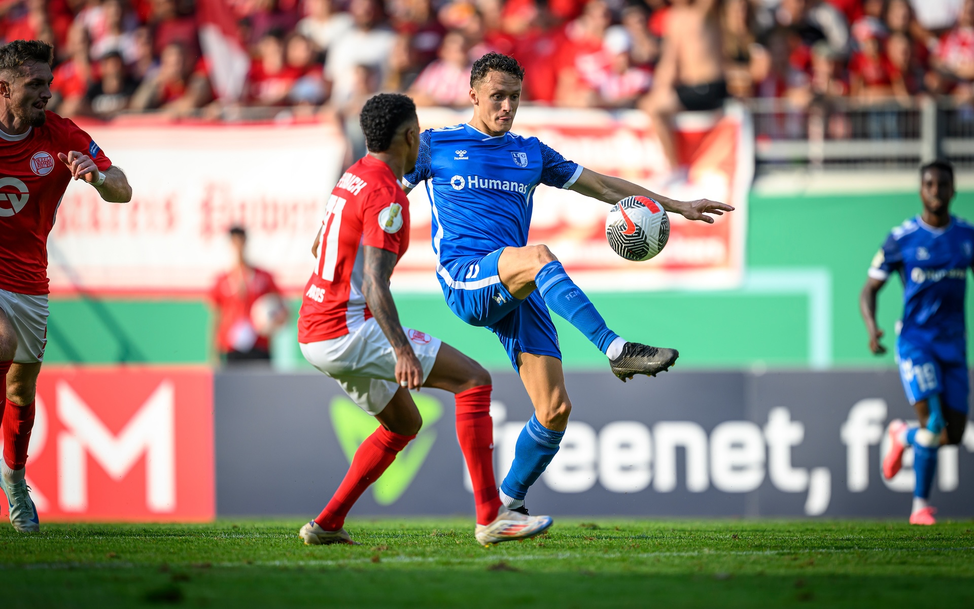 FCM beim Spiel gegen Kickers Offenbach