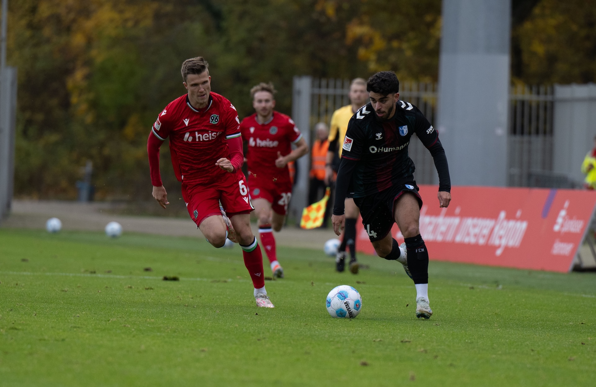 Abu El-Zein (rechts) im Duell mit Fabian Kunze