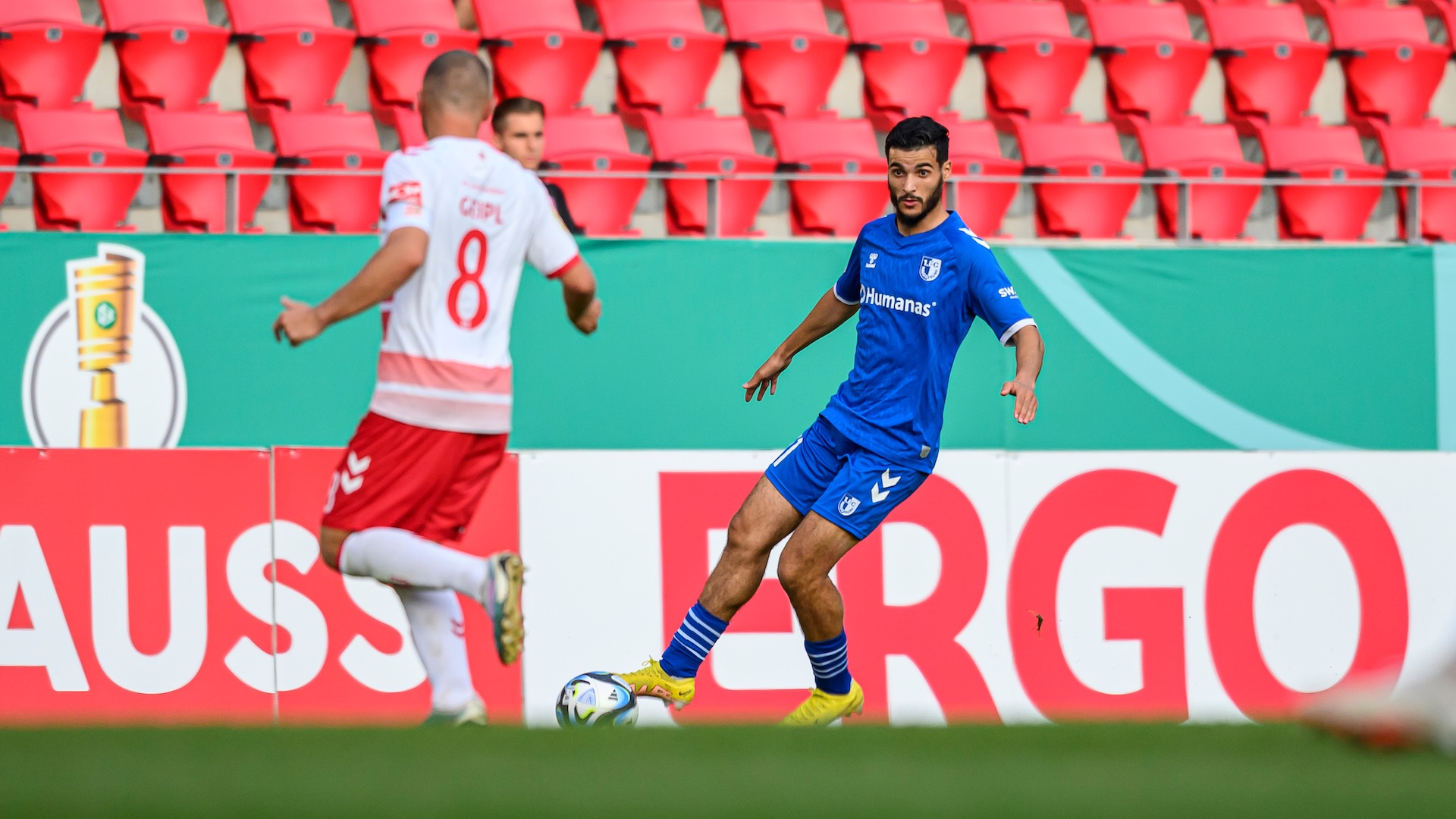 Mo El Hankouri beim Pokalspiel in Regensburg