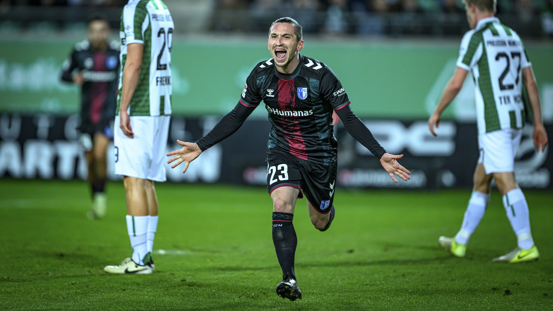 Baris Atik bejubelt seinen Treffer zum 1:0.