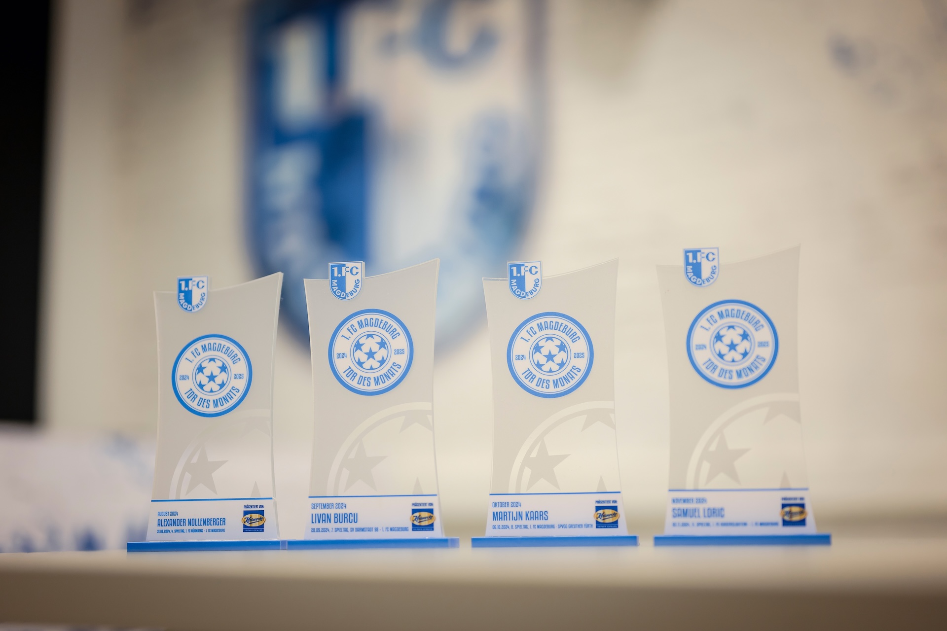 Die Pokale für die FCM-Tore des Monats