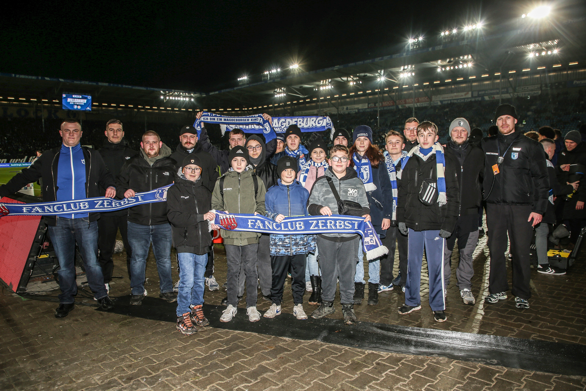 Fans in der Avnet Arena