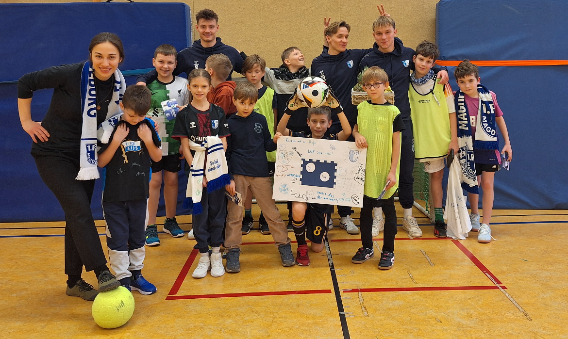 Gruppenfoto mit dem Integrativen Hort an der Domgrundschule