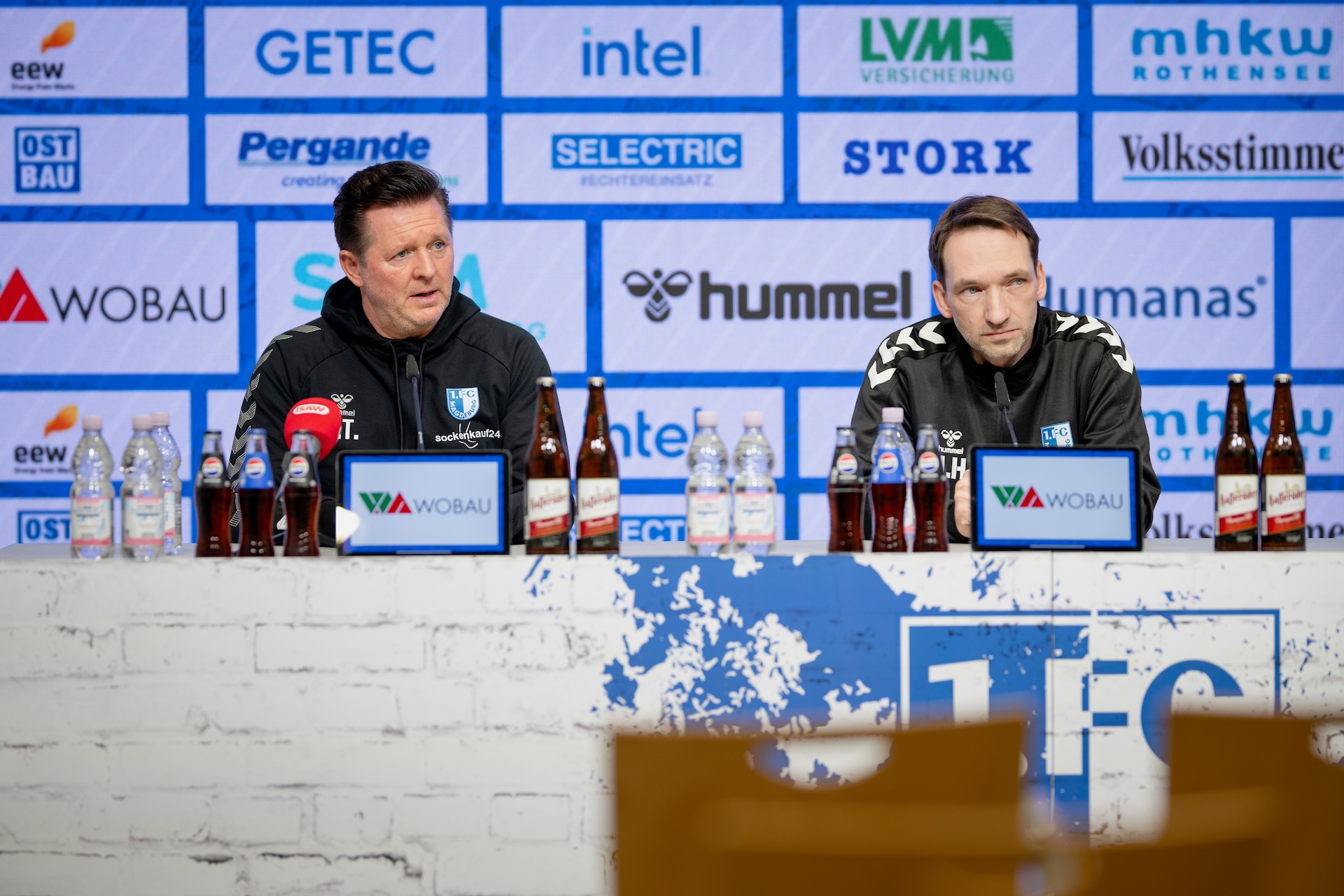 Cheftrainer Christian Titz (links) und Pressesprecher Manuel Holscher