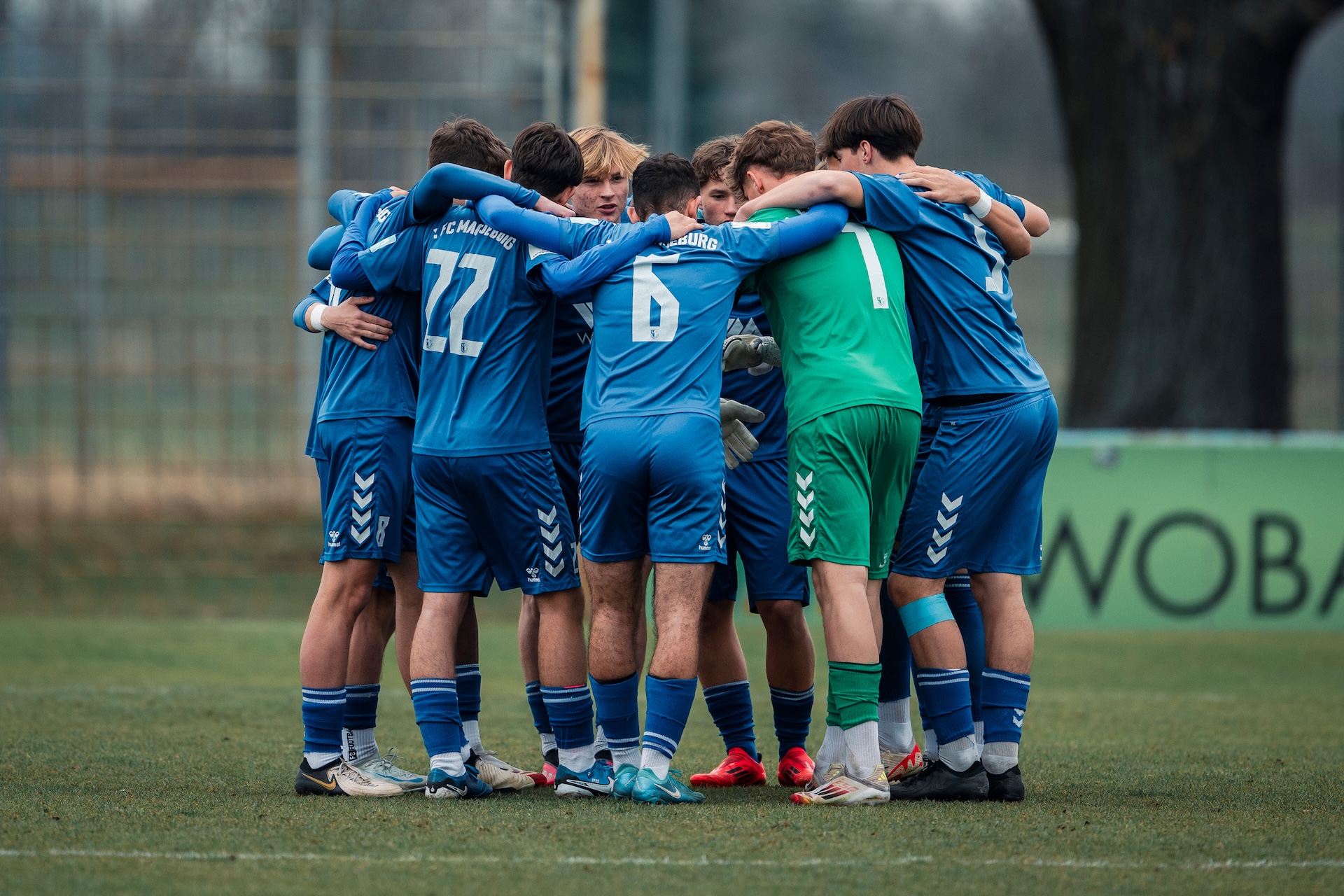 Unsere U17 Mannschaft im Kreis