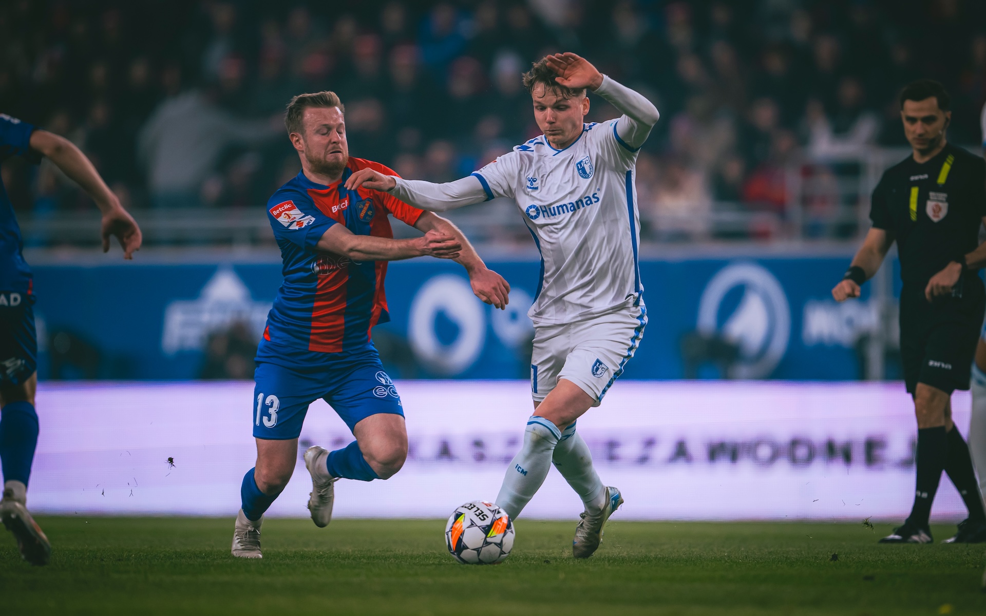 Philipp Hercher (rechts) im Spiel in Opole