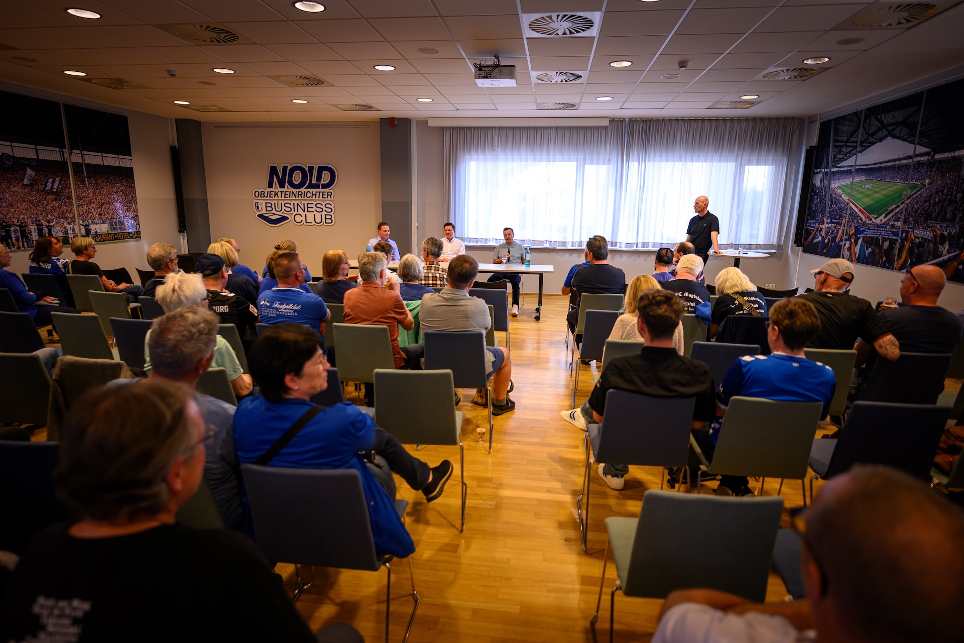 Rund 70 Fans waren beim Fanabend mit dabei.