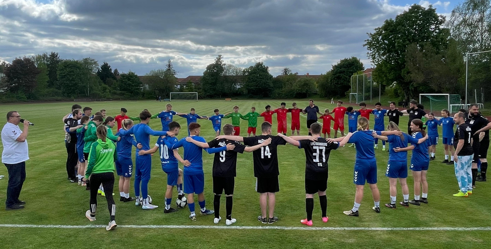 Teamkreis am Turniertag.