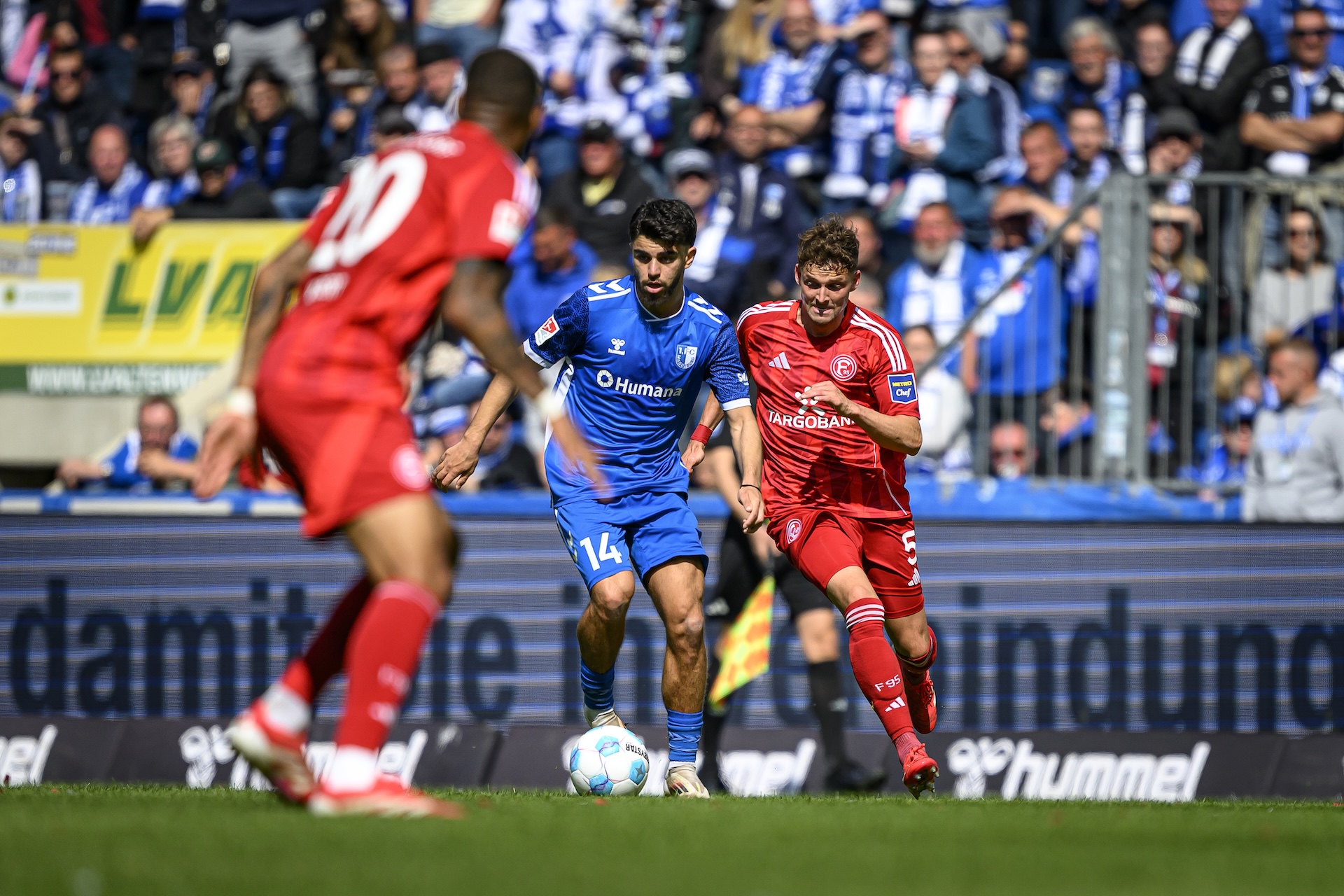 Abu El Zein (Mitte) im Spiel gegen Düsseldorf.