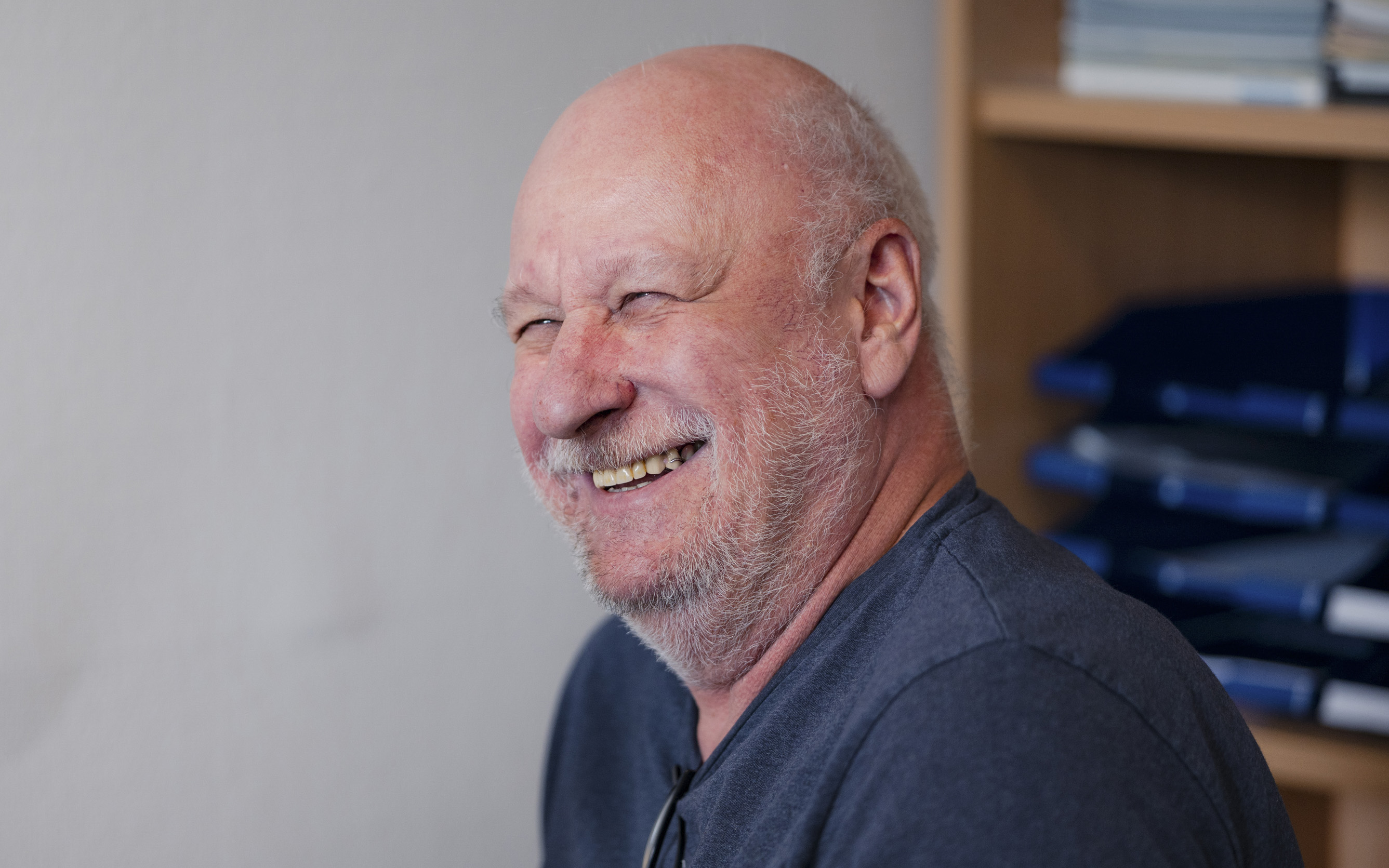 Gerald Altmann am Podcast-Mikrofon