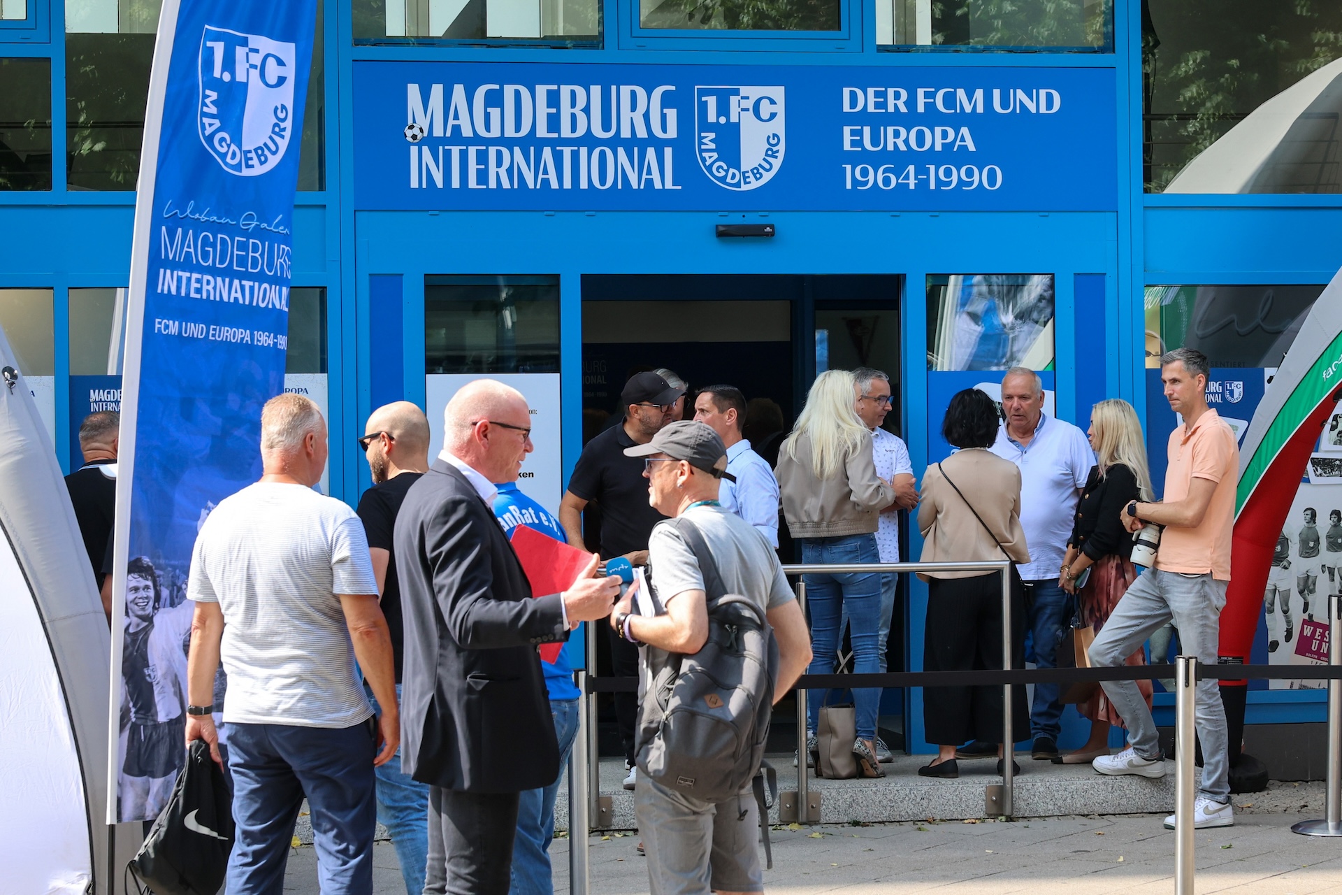 Eingang der FCM-Ausstellung in der Wobau-Galerie