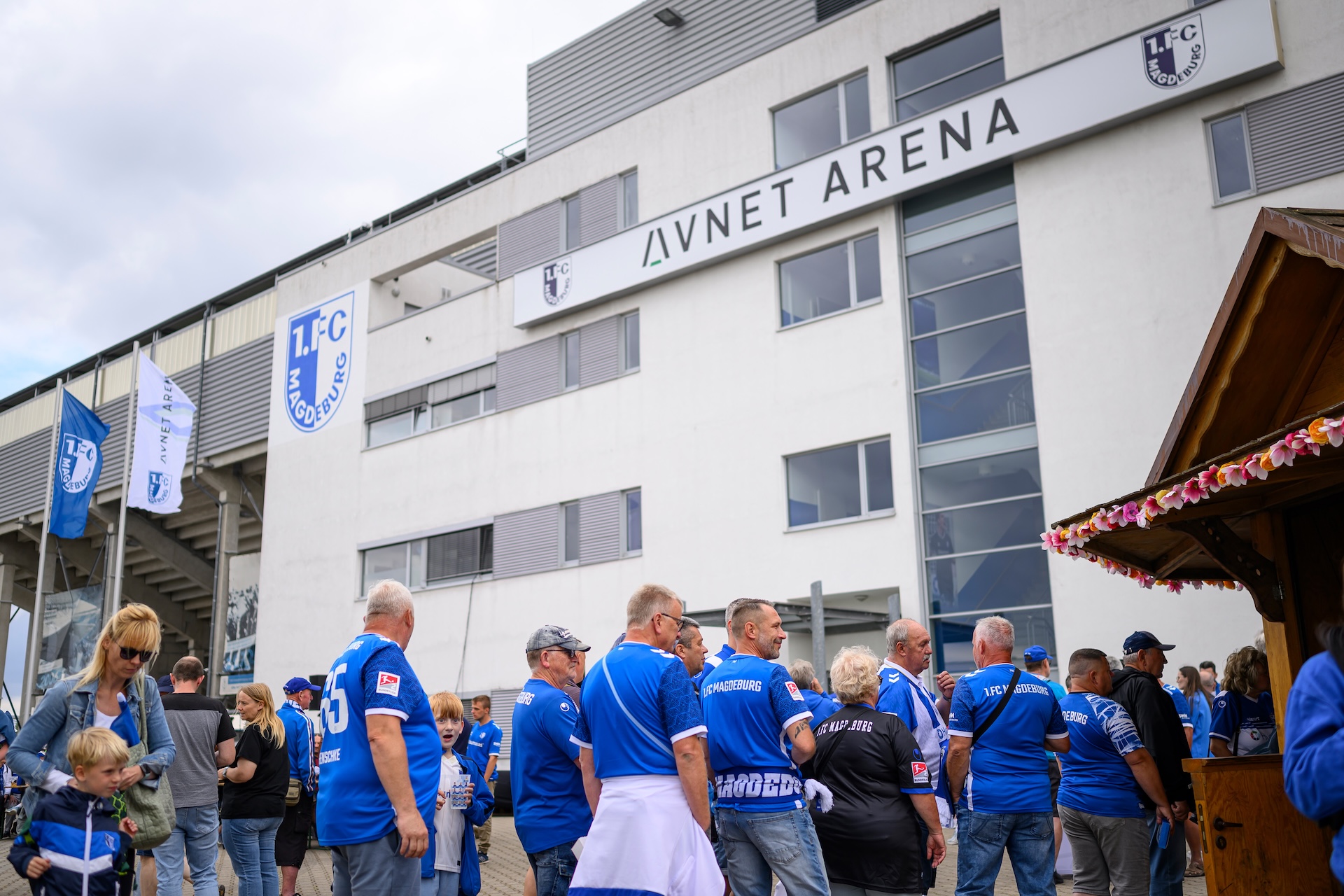 Viele Mitglieder folgten der Einladung zum Stadion.