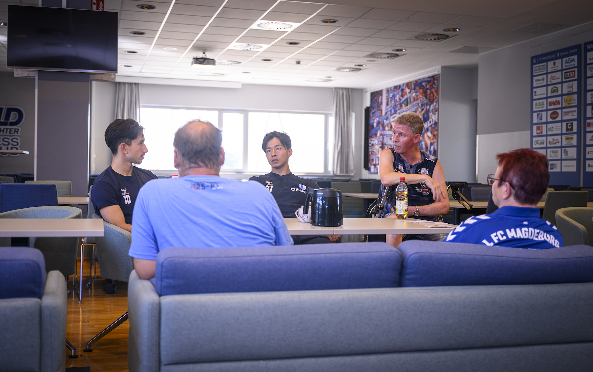 Bei einem exklusiven Meet & Greet trafen die Gewinner Jason Ceka und Tatsuya Ito.