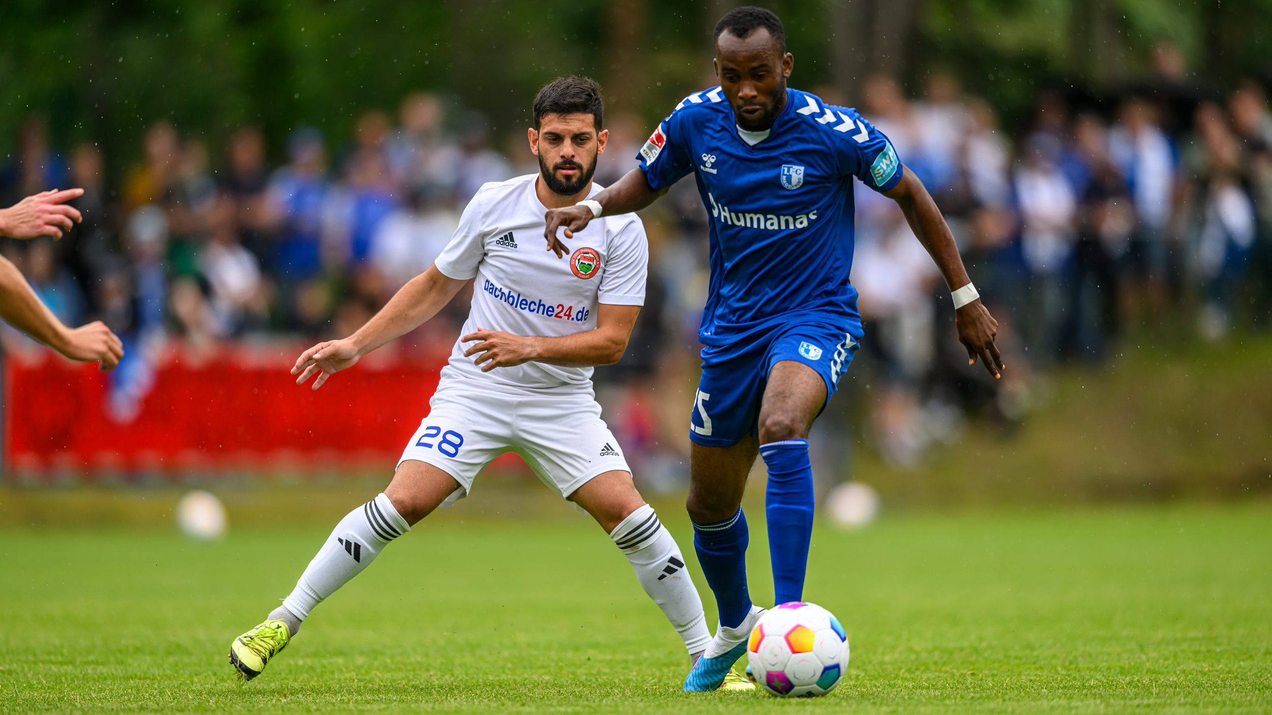 Silas Gnaka lief beim FCM wie zuletzt gewohnt im Mittelfeld auf. 