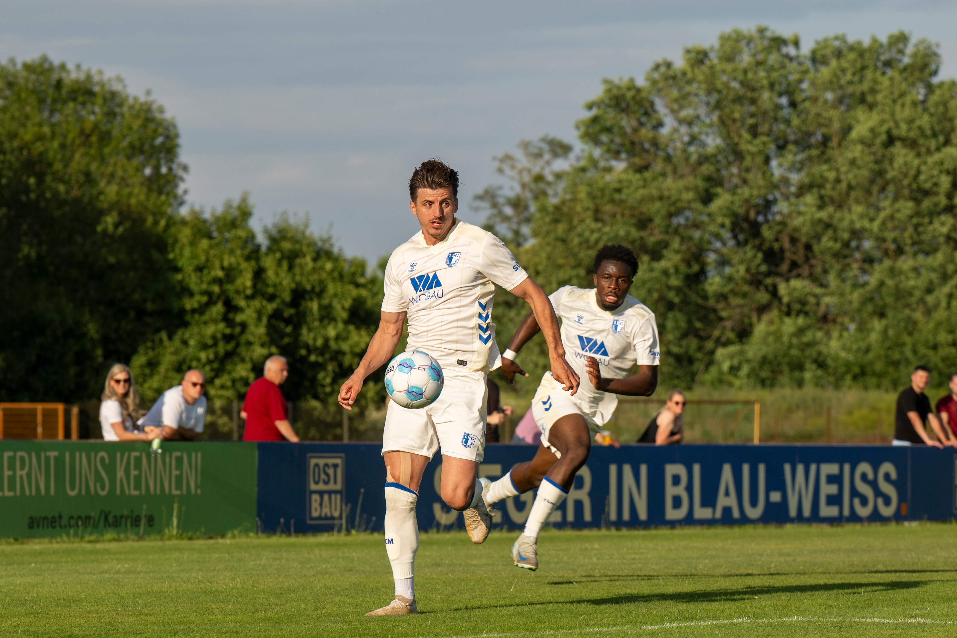 Enis Bytyqi (links) und Malick Sanogo