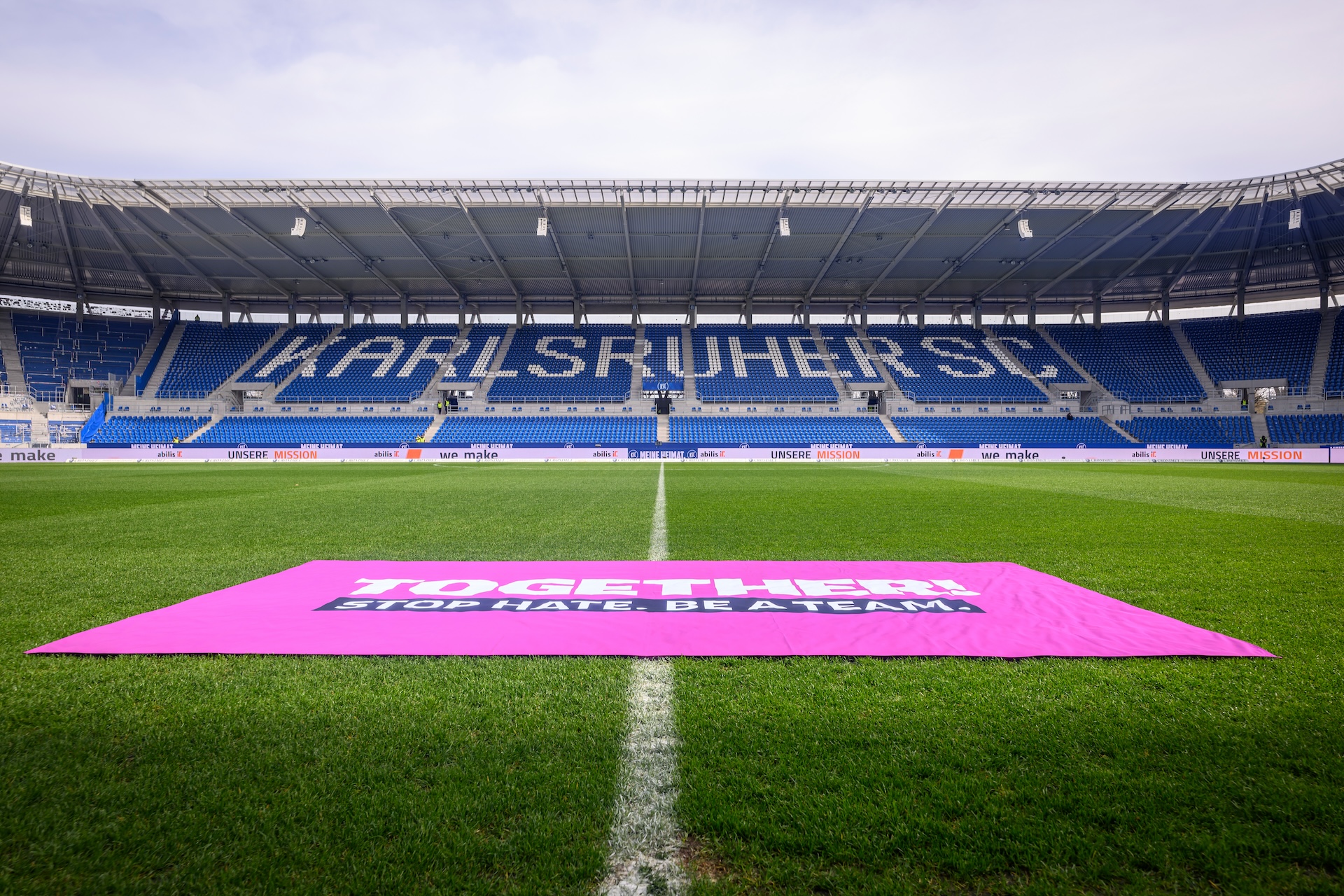 Zu Hause ist der KSC im BBBank Wildpark.