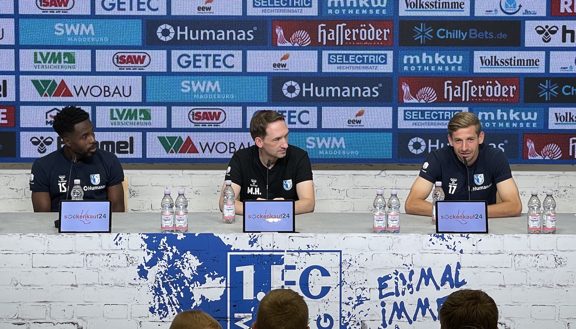 von links: Daniel Heber, Manuel Holscher und Alexander Nollenberger während der KidsClub-PK