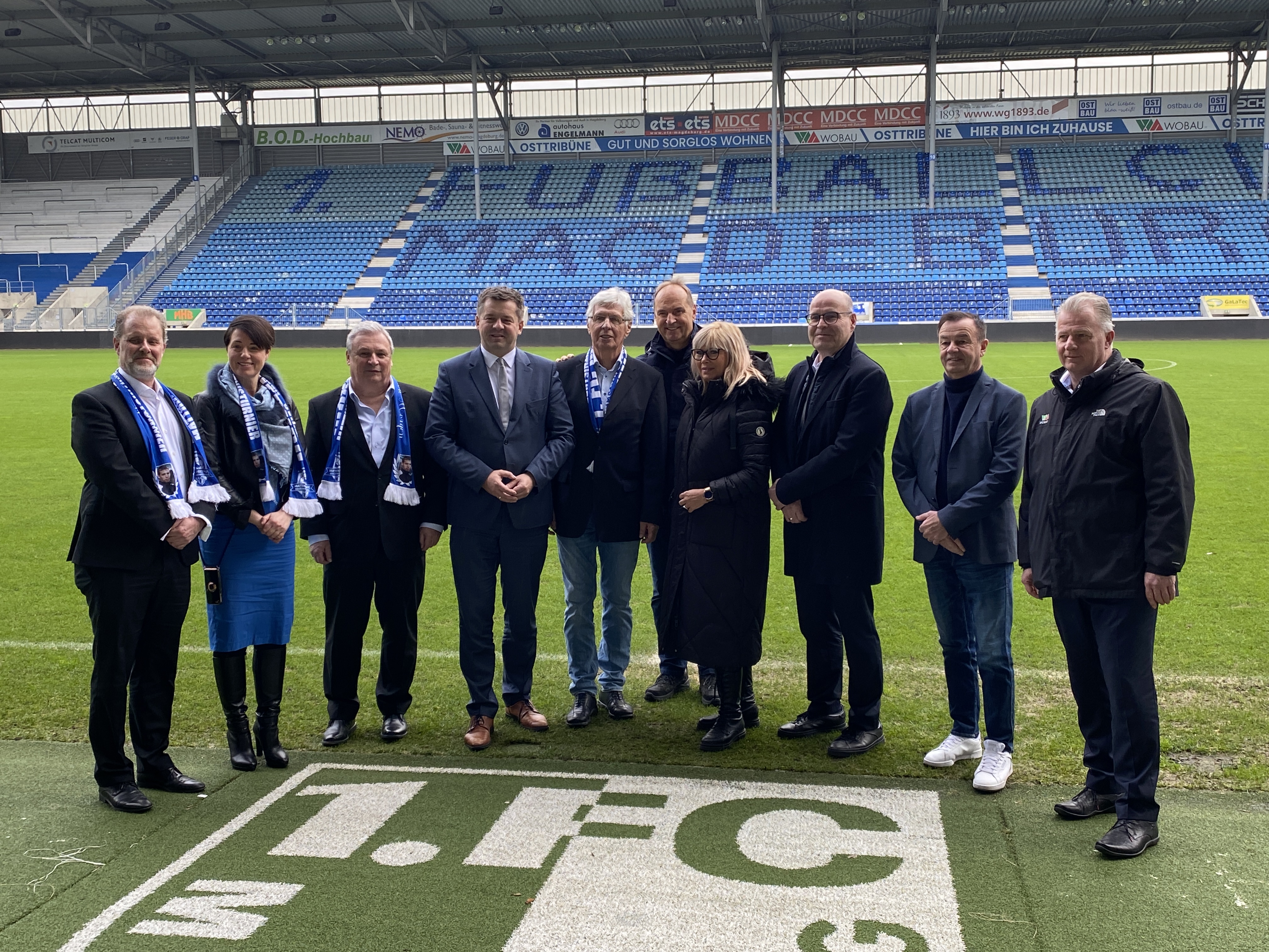 Die Partner des Pape-Cup nach der Auslosung.