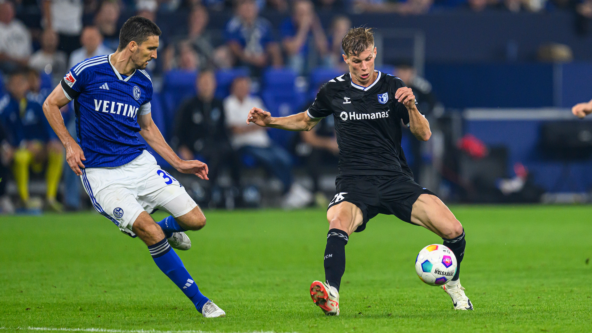 Luca Schuler im Einsatz gegen Schalke