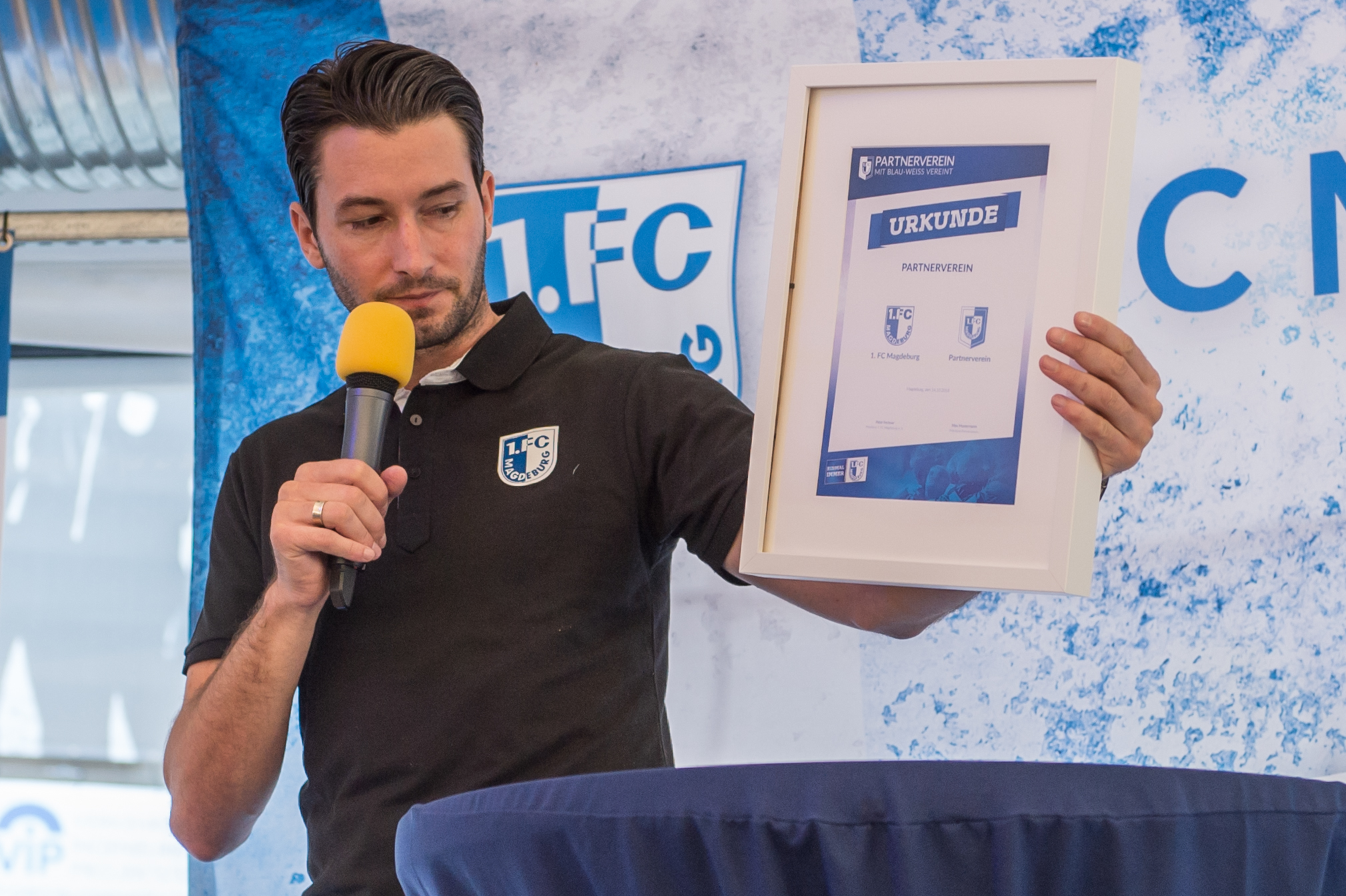 Marius Sowislo leitet das Projekt "Mit Blau-Weiss vereint" seit 2018.