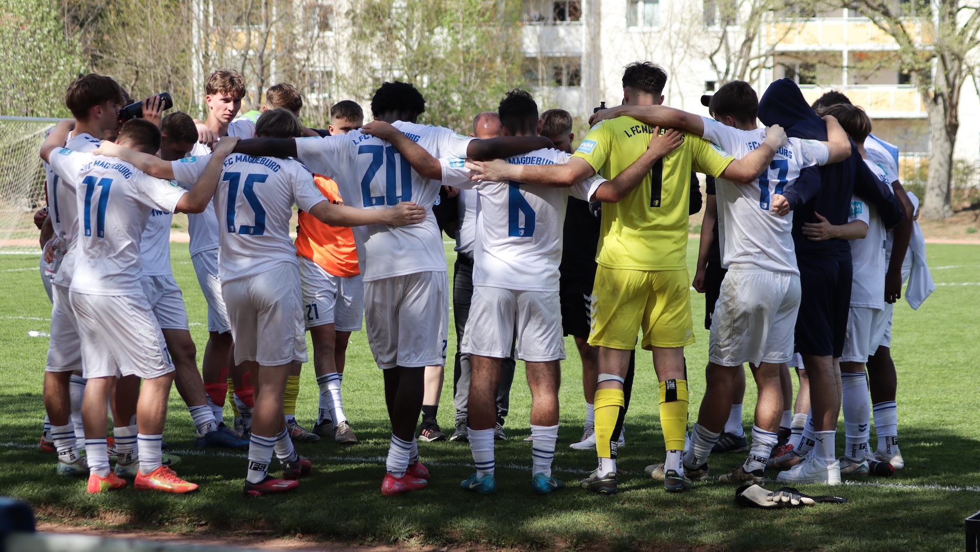 Unsere U19 im Mannschaftskreis