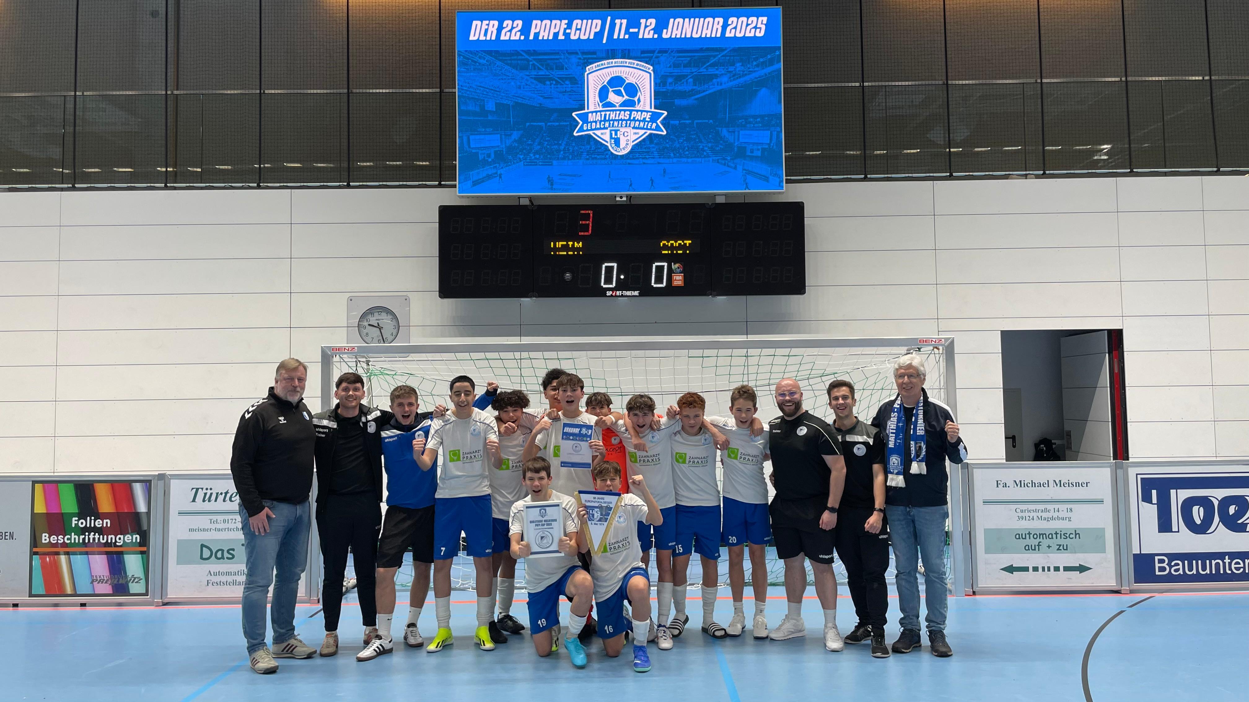 Gruppenfoto U15 Pape-Cup