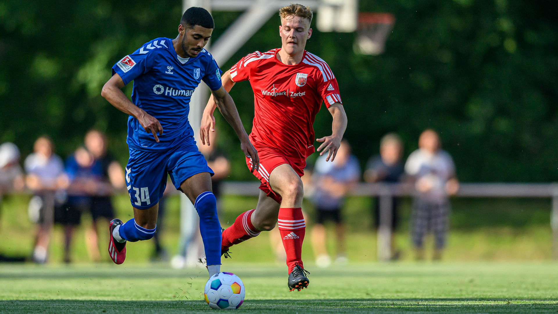 Tarek Chahed spielte 45 Minuten auf der rechten Seite.