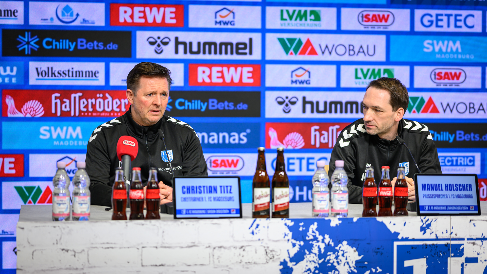 Christian Titz(links) und Manuel Holscher auf der PK