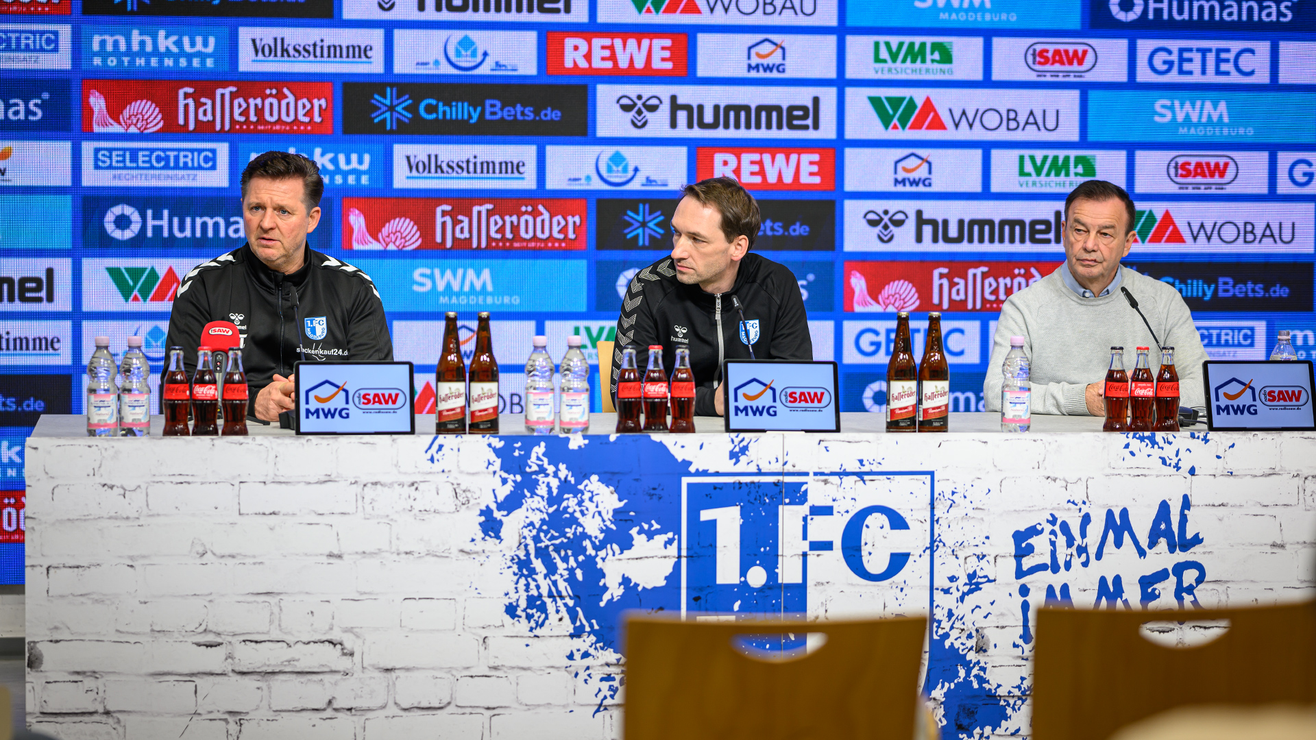 Von links: Christian Titz, Manuel Holscher und Otmar Schork auf der PK vor Düsseldorf